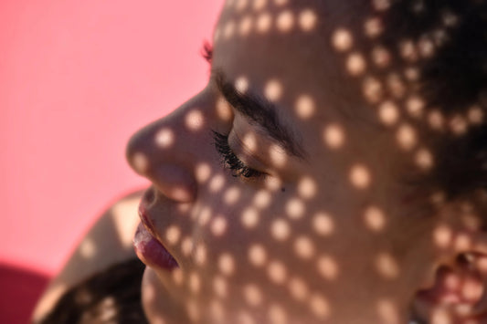 Quels sont les effets du soleil sur l'acné ? - PIBUKARE