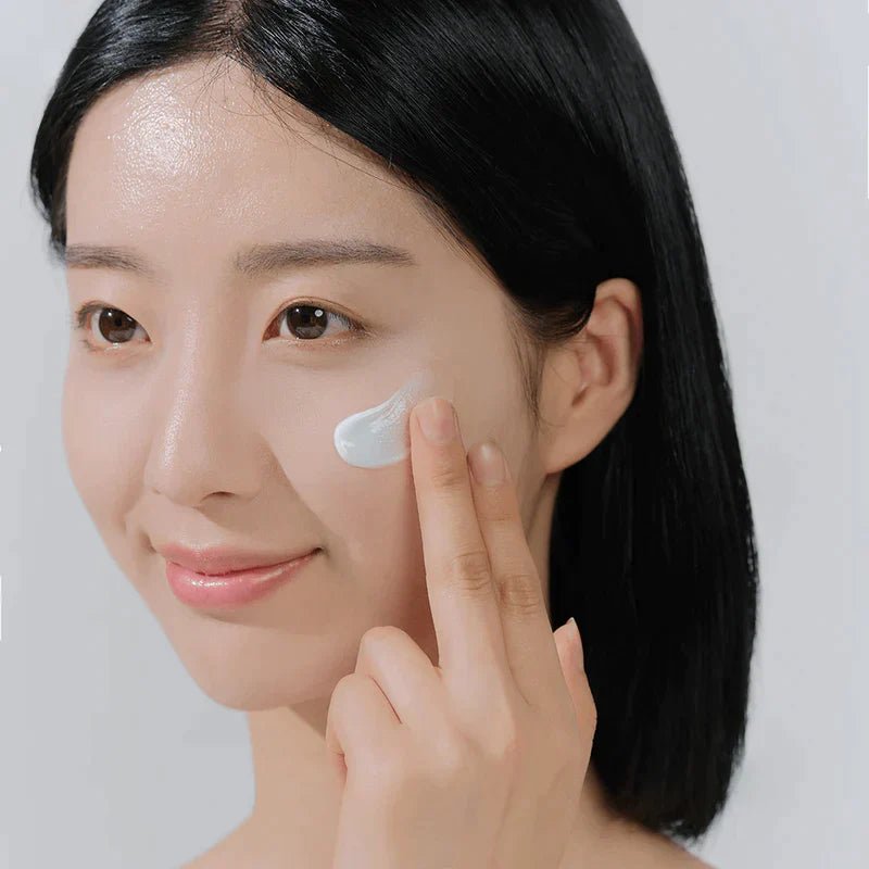SKIN1004 - Madagascar Centella Hyalu-Cica Water-fit Sun Serum - 50 ml - PIBU 피부