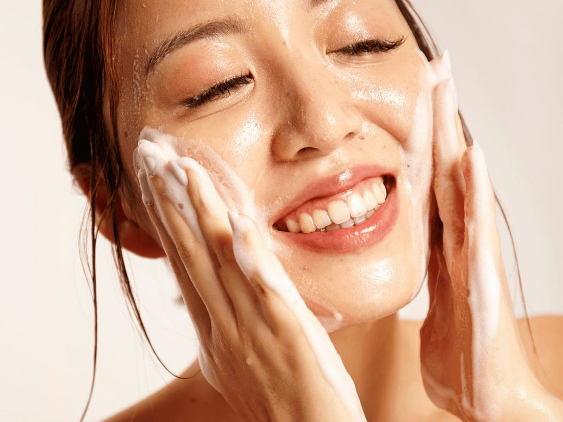 L'Acide Salicylique Coréen : Le Secret Pour Une Peau Nette en 2025
