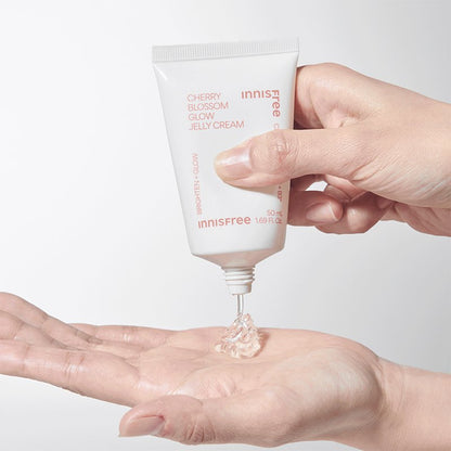 Innisfree : Cherry Blossom Glow Jelly Cream