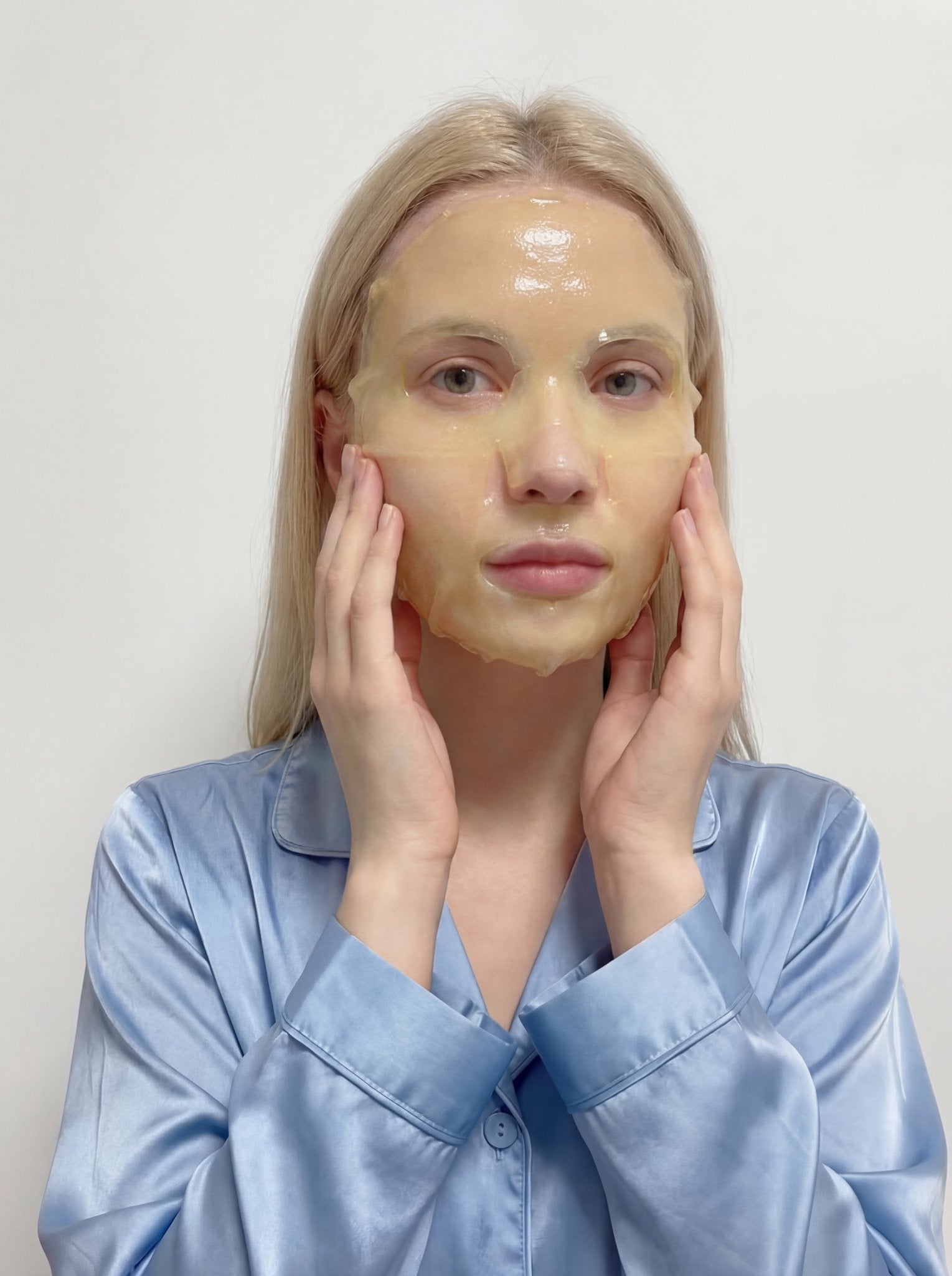 MEDICUBE - Kojic Acid Turmeric Brightening Gel Mask Set (4 Unités) - PIBUKARE