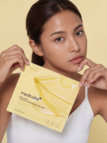 MEDICUBE - Kojic Acid Turmeric Brightening Gel Mask Set (4 Unités) - PIBUKARE