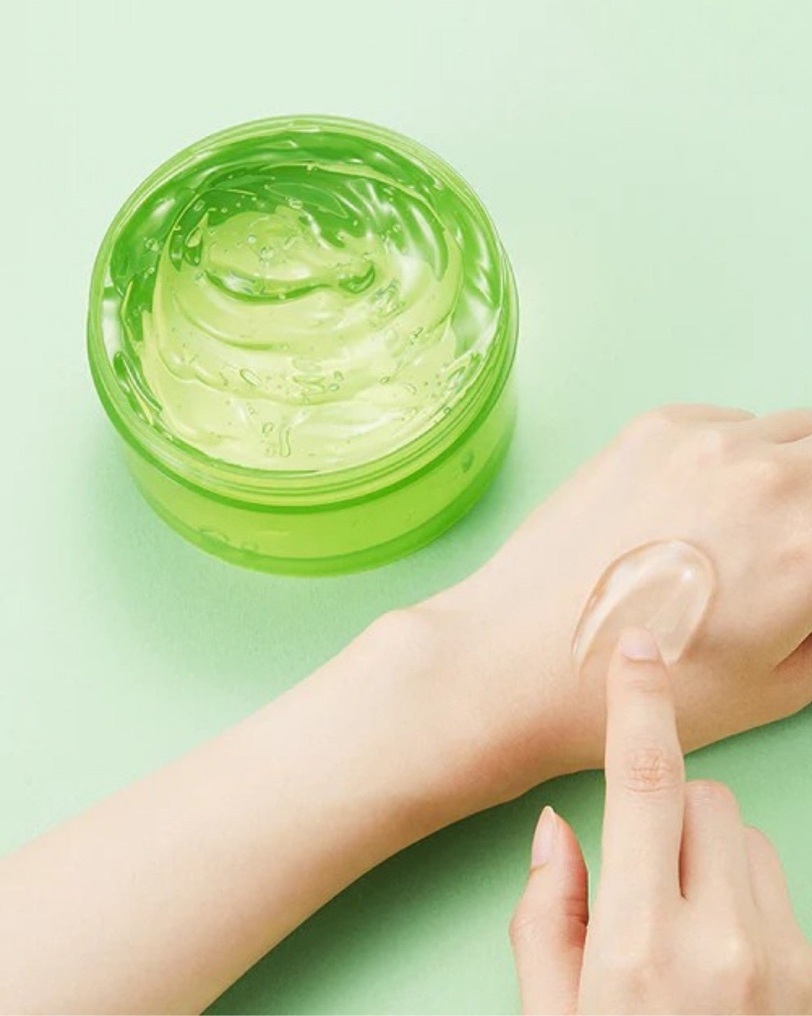 NATURE REPUBLIC - Aloe Vera 92% Soothing Gel - 300 ml - PIBUKARE